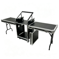 Flight case OEM 12U sur roulettes pour amplificateur et table de mixage avec portes fusionnables, loquets de sécurité et 2 tables DJ