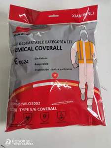 Tuta bianca monouso impermeabile con nastro riflettente abbigliamento di sicurezza <span class=keywords><strong>contro</strong></span> particolato secco e fluidi - Product Image 4