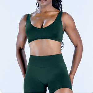 Conjunto Deportivo YIYI Fashion con Espalda Cuadrada y Relleno para Mujer, Shorts de Yoga de Cintura Alta, Conjunto Deportivo para Mujer, Color Otoñal, Secado Rápido - Product Image 3