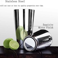 Kit de barman professionnel de luxe avec logo personnalisé, ensemble de shakers à cocktails, matériau en acier inoxydable durable, ensemble de mixologie, base en bambou