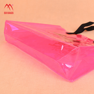 Elegante Borsa da Spiaggia Trasparente in PVC - Product Image 5