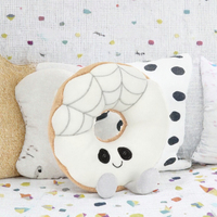 Jellyca (Royaume-Uni) – Nouvelle collection de donuts en peluche pour Halloween : toile d'araignée, donut givré, jouet doux et moelleux, série alimentaire effrayante et mignonne, prêt à être expédié en B2B