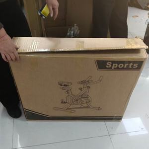 <span class=keywords><strong>Vélo</strong></span> de spinning d'intérieur silencieux pour entraînement cardio, équipement de gym à domicile, <span class=keywords><strong>vélo</strong></span> <span class=keywords><strong>stationnaire</strong></span> à résistance réglable pour la perte de poids - Product Image 2