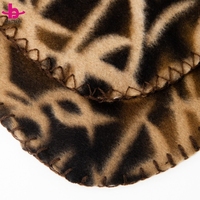 Couverture polaire imprimée à l'écran, motif cheval animalier éclatant, douce et chaude, certifiée OEKO-TEX, fabriquée à partir de matériaux recyclés GRS