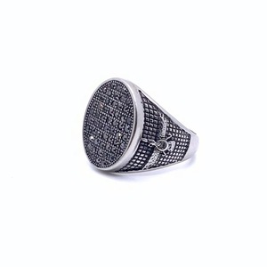 Bague pour homme en acier inoxydable avec pierre noire, design rond, bijou de mode, cadeau - Product Image 5