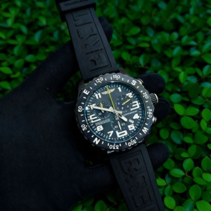 Precio al por mayor de alta calidad de Super lujo de los hombres del deporte elegante Chrono función zafiro resistente al agua relojes de sincronización para Breitlinger - Product Image 1