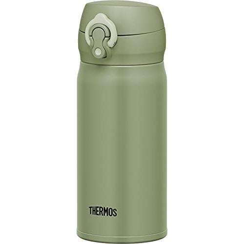 สีเขียวอ่อน