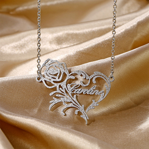 Collana con Ciondolo Personalizzato in Acciaio Inox Placcato Oro 18K, Catena a Maglie con Incastonatura a Griffe per Occasioni Femminili - Product Image 3