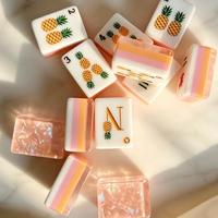 En stock : Ensemble de Mahjong en acrylique nacré à quatre couches, motif floral et fruitier, 160 tuiles, pour brunch nuptial, événements sociaux féminins et cadeaux