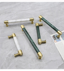 Tirador en forma de T pequeño de latón puro y mármol natural para armario, cajón, gabinete o baño de lujo nórdico europeo de alta gama - Product Image 3