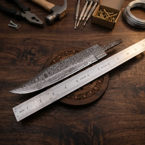 Lame vierge en acier Damas forgée légère multifonctionnelle pour la fabrication de couteaux Bowie de camping OEM/ODM/OBM DIY Full Tang faits à la main - Product Image 4