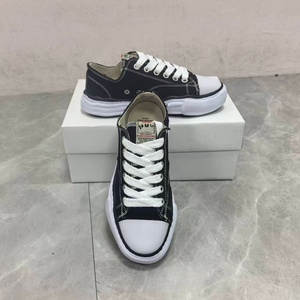 Zapatos de Lona con Cordones de Marca de Lujo al por Mayor, con <span class=keywords><strong>Suelas</strong></span> Gruesas, Diseño Ligero para Hombres y Mujeres, Zapatos Cómodos para Caminar - Product Image 5