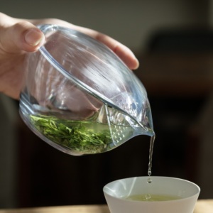 Théière japonaise sans poignée avec filtre amovible – CHASTA Fabriqué au Japon - Product Image 2