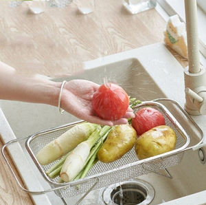 Nuevo producto, cesta cuadrada de malla para frutas y verduras con mango de acero inoxidable escalable que se puede <span class=keywords><strong>colgar</strong></span> en el lado del fregadero - Product Image 2