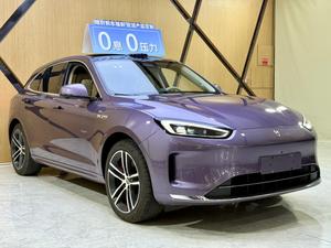 AITO M5 Extended-Range Ultra SUV 4x4 usato del 2025 viola su sfondo albicocca - Product Image 3