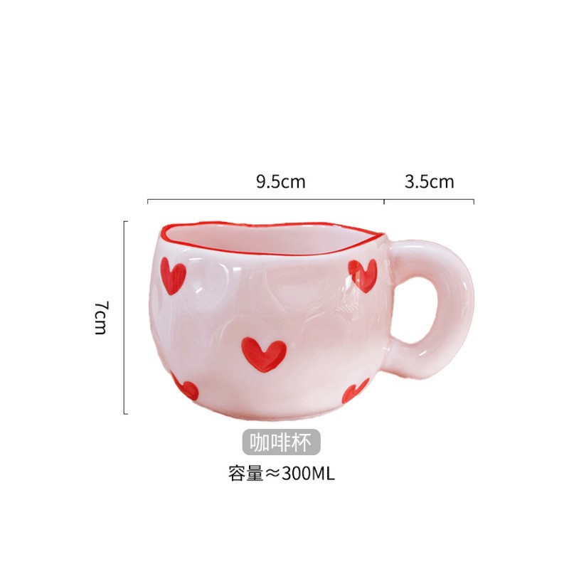 Taza corazón con efecto "pellizco" y esmalte rojo - 301-400ml