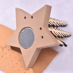 Venta caliente Diy Chip de madera pintado Decoraciones navideñas Candelabro de madera Adornos de escritorio - Product Image 4