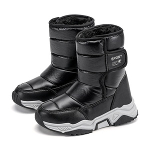 حذاء ثلج شتوي جديد للأطفال حذاء برقبة مقاوم للماء يسمح بالتهوية للأطفال الصغار - Product Image 1
