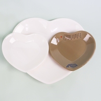 Assiette de buffet de mariage en mélamine en forme de cœur personnalisable et écologique, vaisselle de luxe en plastique de couleur unie, sans BPA, compatible lave-vaisselle