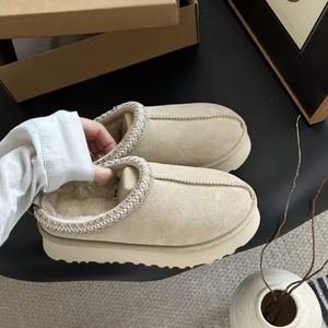 High Quality UUGS Brand Sheepskin Fur Integrated Wool Slippers Winter Women's Shoes Anti-Slip <b>Lightweight</b> Outdoor Snow <b>Boots</b> - Product Image 3