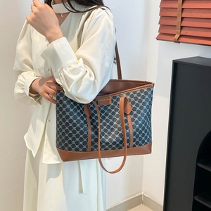 <span class=keywords><strong>Bolso</strong></span> de Hombro Elegante para Mujer, Estilo Retro, Gran Capacidad, Casual, Verano 2025, Cierre de Cremallera, Poliéster, Diseño con Estampado Chic - Product Image 2