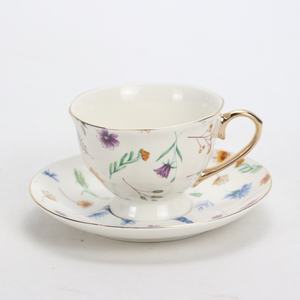 <span class=keywords><strong>Service</strong></span> <span class=keywords><strong>de</strong></span> table en céramique personnalisé <span class=keywords><strong>de</strong></span> <span class=keywords><strong>12</strong></span> à 16 pièces, <span class=keywords><strong>service</strong></span> <span class=keywords><strong>de</strong></span> table en porcelaine pour 4 <span class=keywords><strong>personnes</strong></span> - Product Image 3