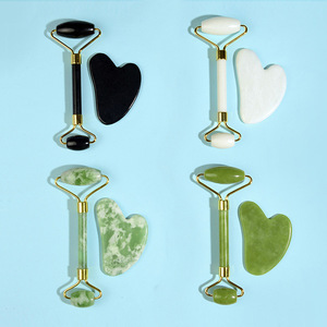 Ensemble <span class=keywords><strong>de</strong></span> massage visage Liaoning : <span class=keywords><strong>Rouleau</strong></span> <span class=keywords><strong>de</strong></span> <span class=keywords><strong>jade</strong></span> et planche Gua Sha, appareil <span class=keywords><strong>de</strong></span> beauté Xiuyu, pour salon <span class=keywords><strong>de</strong></span> beauté, étanche, raffermissant en forme <span class=keywords><strong>de</strong></span> cœur - Product Image 1