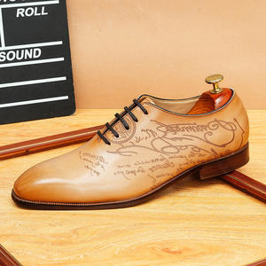 Zapatos derby de cuero hechos a mano de alta gama para hombre, ideales para eventos de negocios, calzado elegante y formal. - Product Image 4