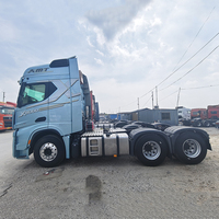 Truk Traktor Bekas Shacman X6000 6x4 560HP Mesin Weichai Suspensi Udara Kondisi Baik