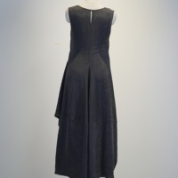 Robe longue asymétrique sans manches à col en U pour femme, 86 % Lyocell 14 % Polyester, noire, coupe ample