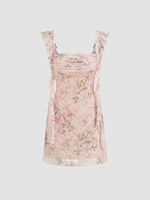 Robe mini moulante rose poudré à col carré en dentelle florale avec bretelles à volants pour soirée et bal de promo