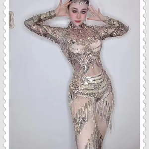 Monos de moda para mujer <span class=keywords><strong>con</strong></span> detalle de cristal <span class=keywords><strong>con</strong></span> <span class=keywords><strong>flecos</strong></span> y borlas Vestido de satén de Venta caliente para primavera Tamaño libre Transpirable - Product Image 1