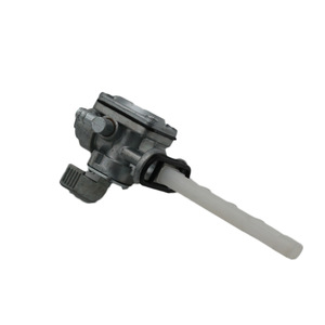 Valvola del rubinetto del carburante per Kawasaki <span class=keywords><strong>Vulcan</strong></span> 800 VN800 KZ650 KZ750 KZ1000 per <span class=keywords><strong>Suzuki</strong></span> LT-A500 LT-F500 Yamaha FJ600 XJ750 - Product Image 2