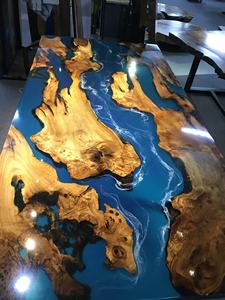 Produit phare en bois massif naturel, design exceptionnel, plateau de table en bois époxy fait main au Vietnam avec bord naturel - Product Image 2