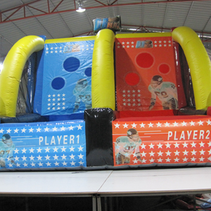 Juego de fútbol americano inflable para alquiler comercial en fiestas deportivas - Product Image 1