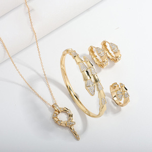 Ensemble de bijoux en or plaqué pour femmes, collier, boucles d'oreilles, bague, bracelet, zircon marquise, ensemble de 4 pièces - Product Image 1