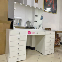 Coiffeuse Classique Yicheng pour Salon de Coiffure et Chambre à Coucher avec Tiroirs, Lumière Intégrée et Miroir, Idéale pour le Salon