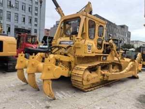 Bulldozer sur chenilles CAT D7G d'occasion, 20,6 tonnes, faible nombre d'heures, prêt à l'exportation, pour la construction routière (modèles D6G, D7H, D7R) - À vendre - Product Image 4
