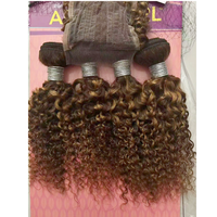 Lot de Cheveux Vietnamiens Remy en Gros, Mélange 4+1, avec Closure 4*4, Boucles Crépues, Couleur Naturelle, Double Trame Faite à la Machine pour Femmes Noires