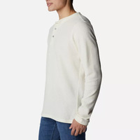 Fournisseur Alibaba chine boutons de poitrine en tricot gaufré chemises blanches à manches longues pour hommes