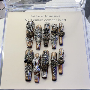 Ongles portables de luxe faits main, en résine œil de chat à dégradé avancé, forme amande longue, noir foncé, style européen et américain - Product Image 5