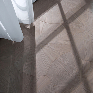 Parquet contrecollé en bouleau multicouche AVANTIMORA, uniformité sur grande surface, E0 E1 CE, qualité lisse ABC, 18 mm, système T&G, Lotus, pour salon - Product Image 1