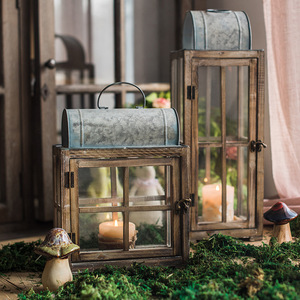<span class=keywords><strong>Bougeoir</strong></span> en fer <span class=keywords><strong>Art</strong></span> déco rétro avec lanterne en bois et verre pour la décoration intérieure dans le jardin, la cour et la lampe à vent nostalgique - Product Image 1