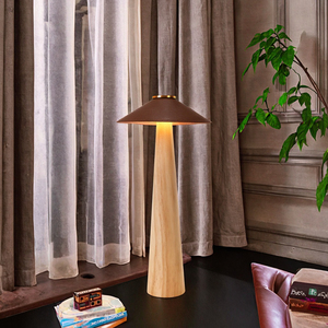 Bestseller Wiederaufladbare Touch-LED Europäische Esstischlampe für Hotels, Bars & Cafés Einfache Dekorative Schreibtischleuchte zum Lesen - Product Image 6