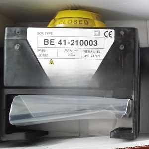 มอเตอร์ไฟฟ้าแม็กซ์-แอร์ รุ่น 41-210003 ระดับ IP65 250V 3(2)A Nema 4x สำหรับใช้งานในอุตสาหกรรม - Product Image 1