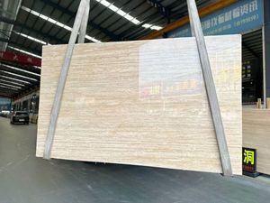 Lastra di Travertino Beige Turco Naturale per Decorazioni d'Interni di Lusso - Product Image 4