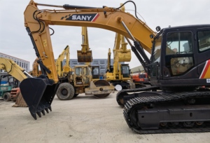 Excavatrice Sany 365H de 36 tonnes, état neuf à 99 %, occasion, pour la construction, en stock, en vente. - Product Image 4