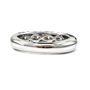 Bague de mariage OEM classique et fiable en or blanc massif 18 carats avec saphir, sertie sur 3 rangs, pour femme, idéale pour les fêtes - Product Image 3
