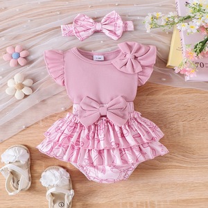 Tutina <span class=keywords><strong>Neonato</strong></span>/a in Cotone <span class=keywords><strong>Senza</strong></span> <span class=keywords><strong>Maniche</strong></span> con Cuore e Fiocco in Pizzo, Modello Avvolgente, Collezione 2026 - Product Image 2