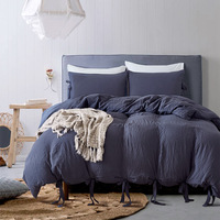 Ensemble de housse de couette et de taies d'oreiller en fibre synthétique unie, lavée, épaissie, avec dentelle, quatre pièces